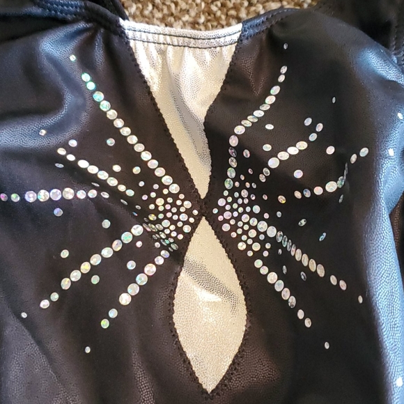 New! Elite sports leotard and scrunchie - Picture 3 of 5